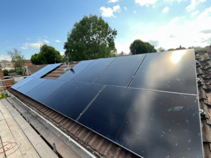 solar panel works in cloudy enviroment