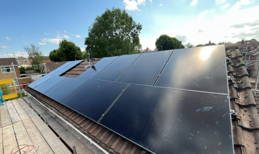 solar panel works in cloudy enviroment