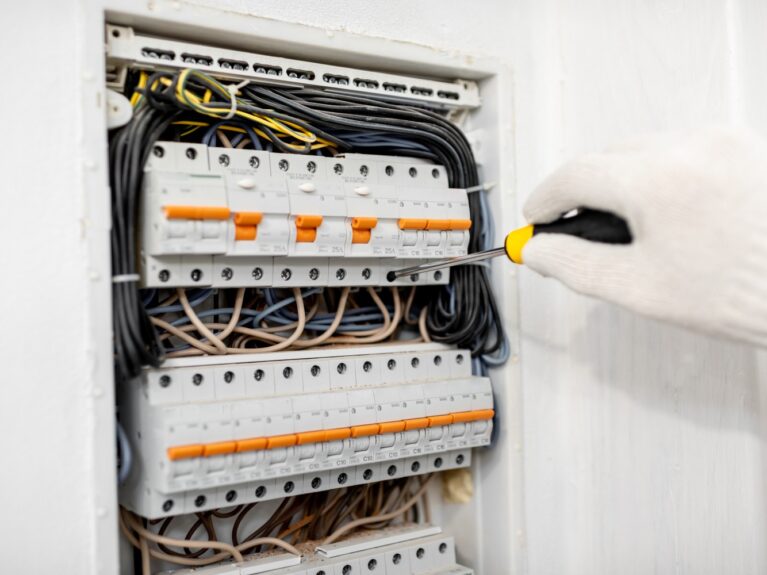 what happens during an eicr testing