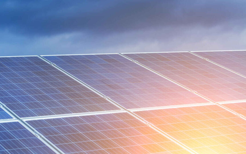 Will solar panels work during a power cut